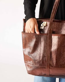 La Plaga Metallic Tote Bag | Mersea