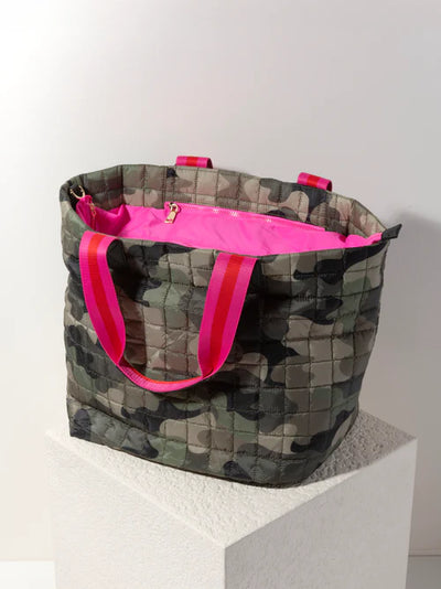 Ezra Quilted Nylon Camo Travel Tote | Shiraleah