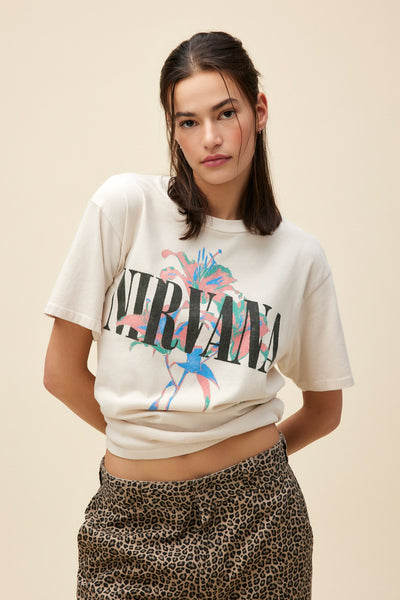 Nirvana Lilies Weekend Tee I Daydreamer