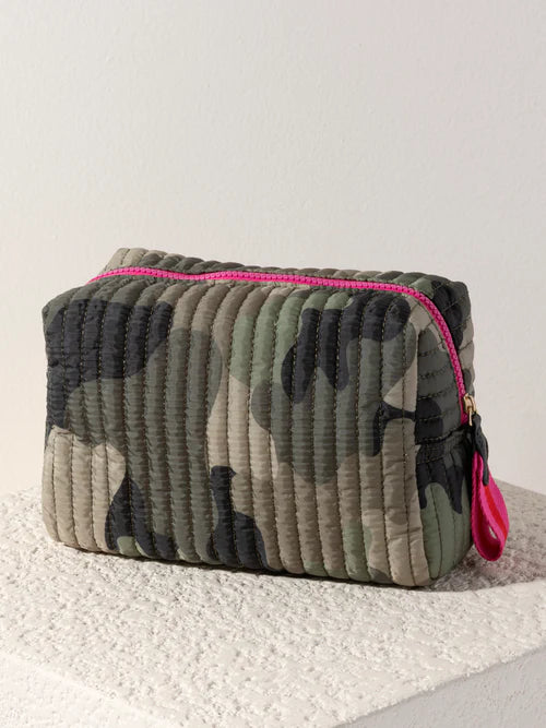 Ezra Large Cosmetic Bag in Camo